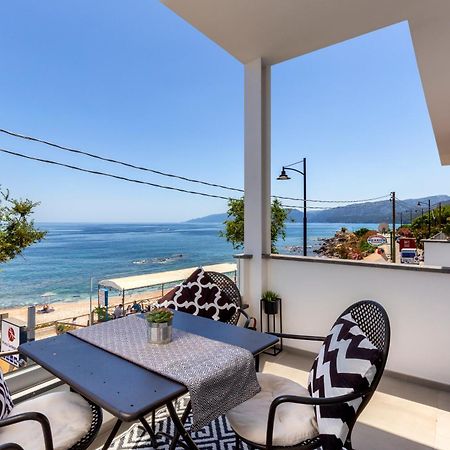 Appartamenti Jlune Cala Gonone Exterior foto
