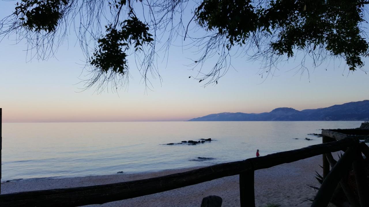 Appartamenti Jlune Cala Gonone Exterior foto