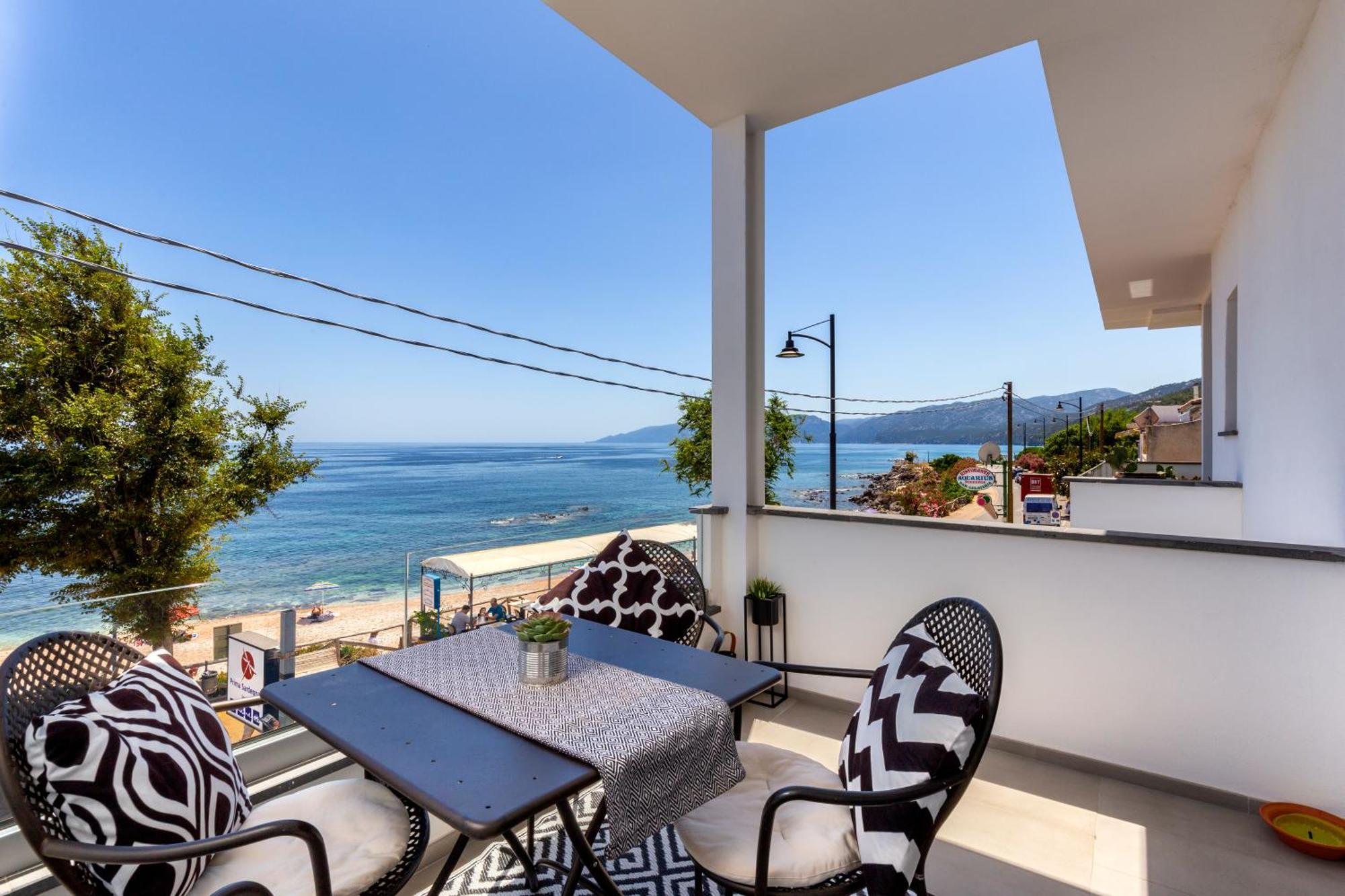 Appartamenti Jlune Cala Gonone Exterior foto