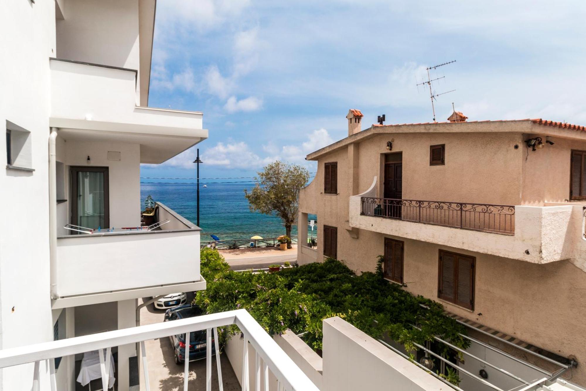 Appartamenti Jlune Cala Gonone Exterior foto